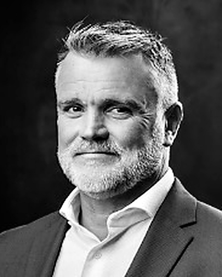 Portrait of Tobi Mathews